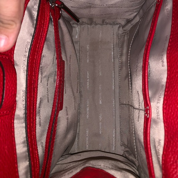 Bright Red Michael Kors crossbody bag - Picture 4 of 6